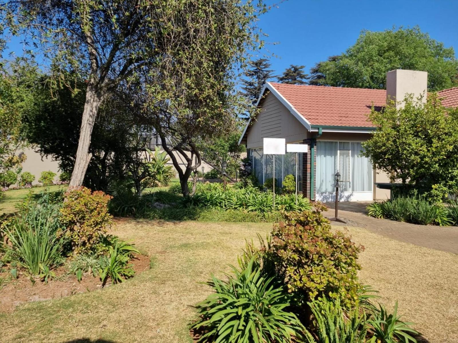 Emerald Guesthouse Kempton Park Buitenkant foto