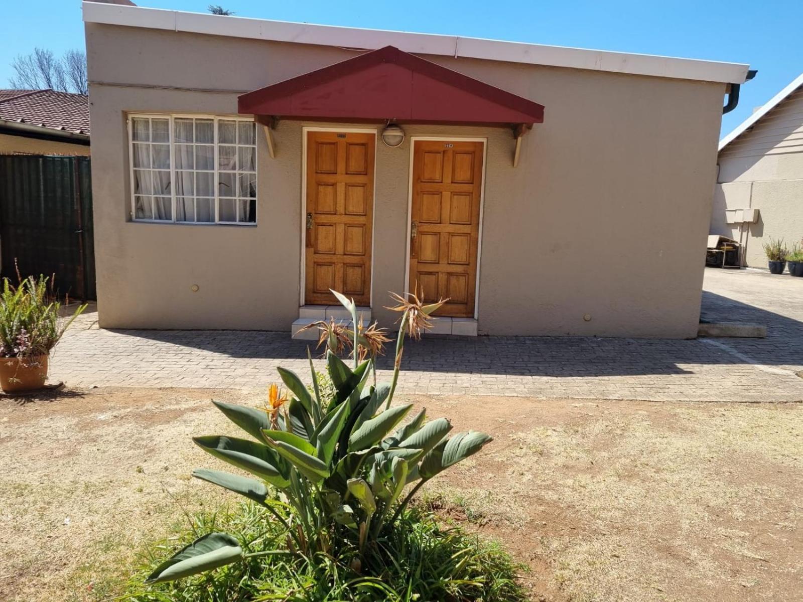Emerald Guesthouse Kempton Park Buitenkant foto
