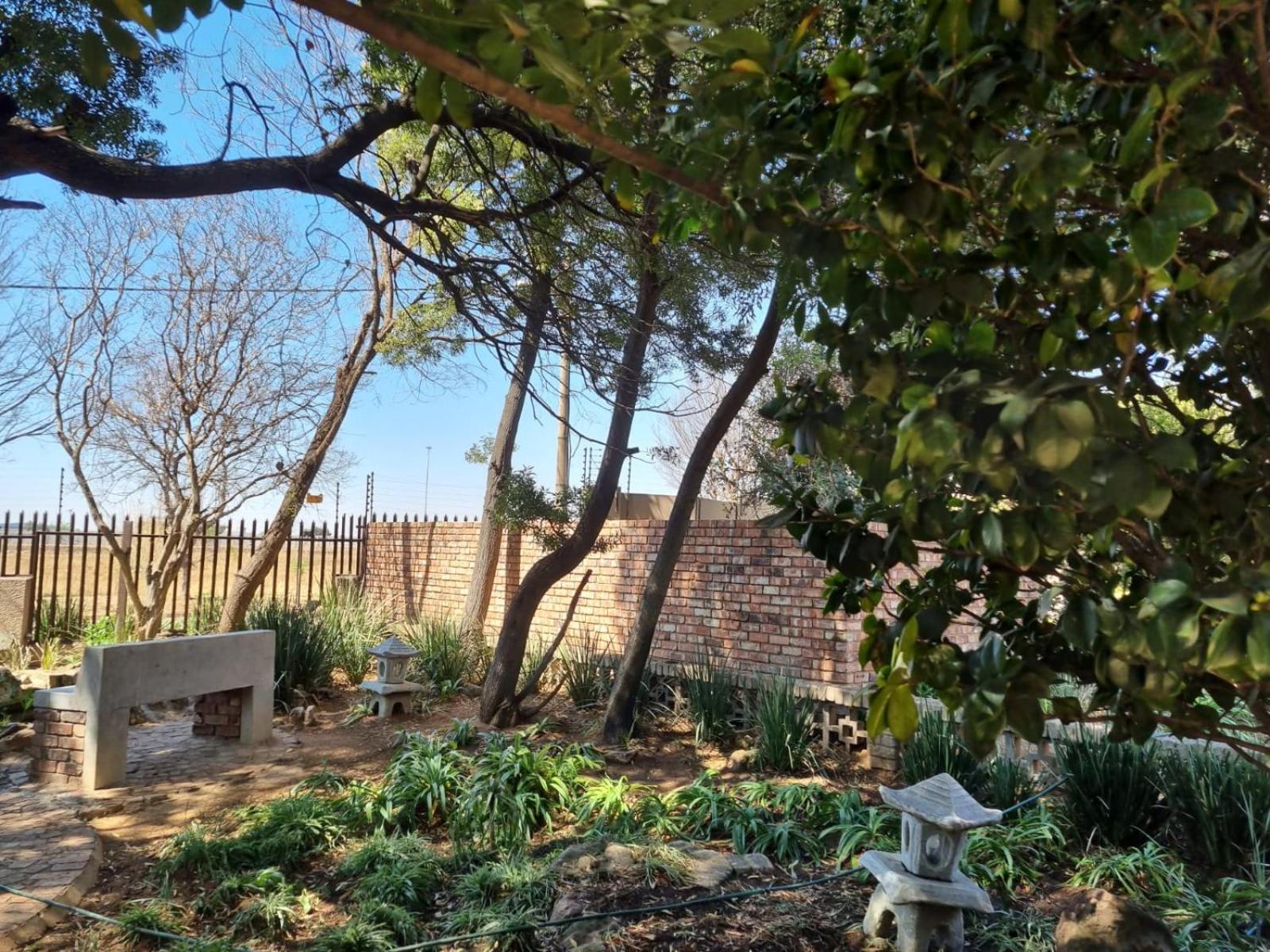 Emerald Guesthouse Kempton Park Buitenkant foto