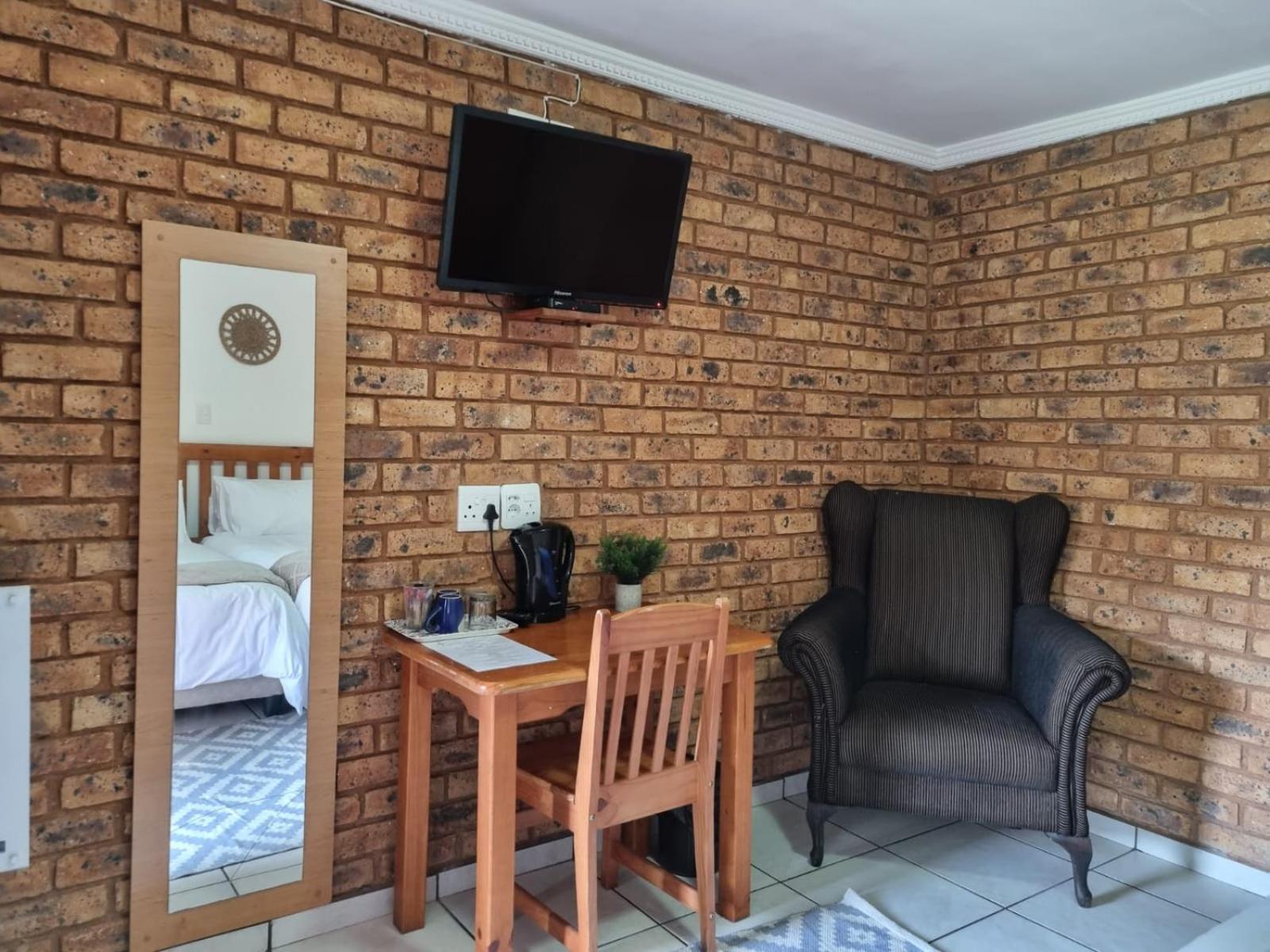 Emerald Guesthouse Kempton Park Buitenkant foto